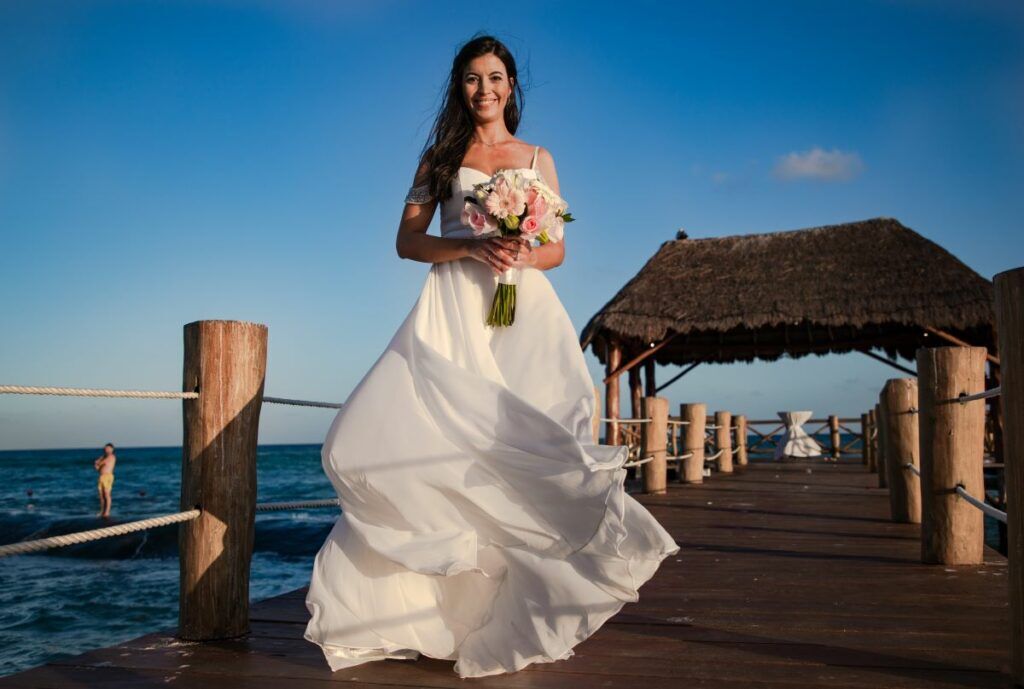 How to Travel With Your Wedding Dress - Hola Weddings